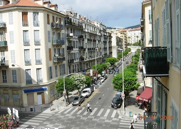 Appartement Au Centre De Nice